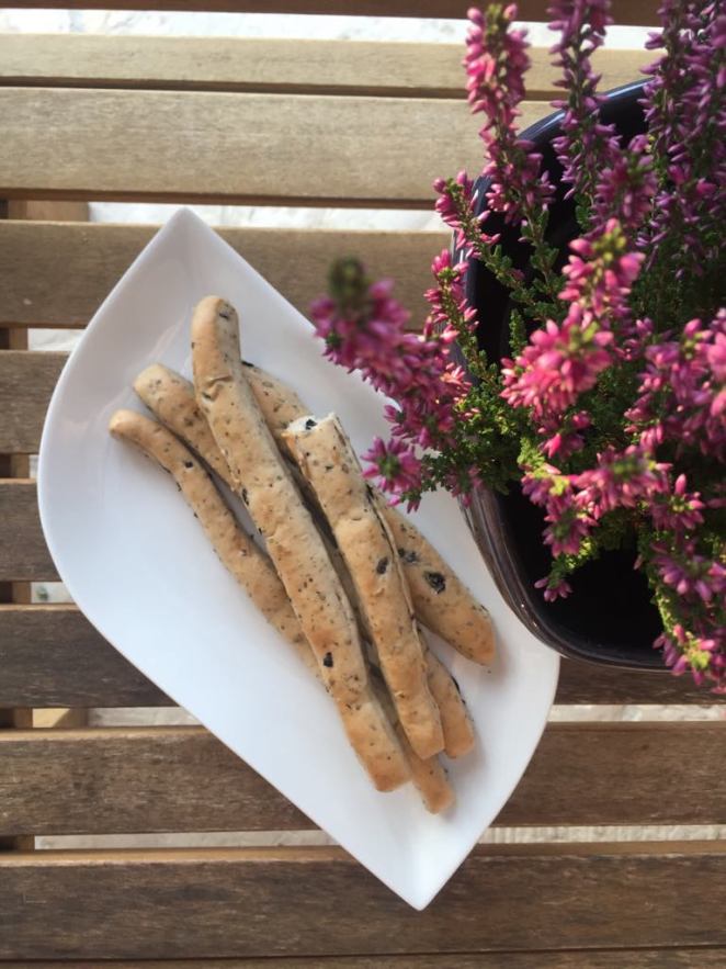 43788758_703934379983449_6090889067455578112_n