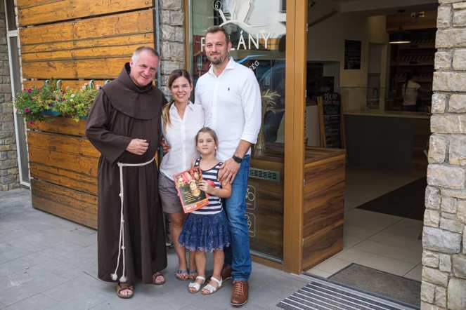 66467460_2336206569929571_166532417690009600_n